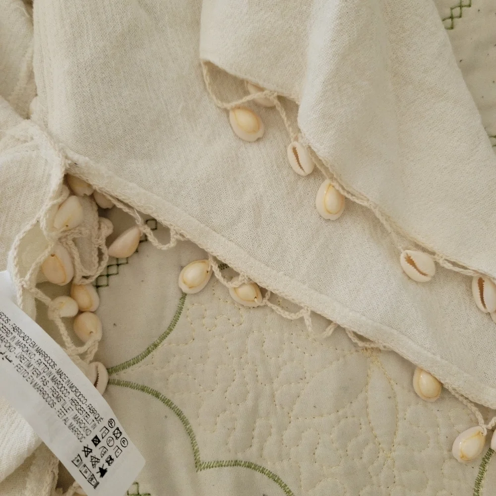Zara - Shell Poncho - Picture 4 of 11